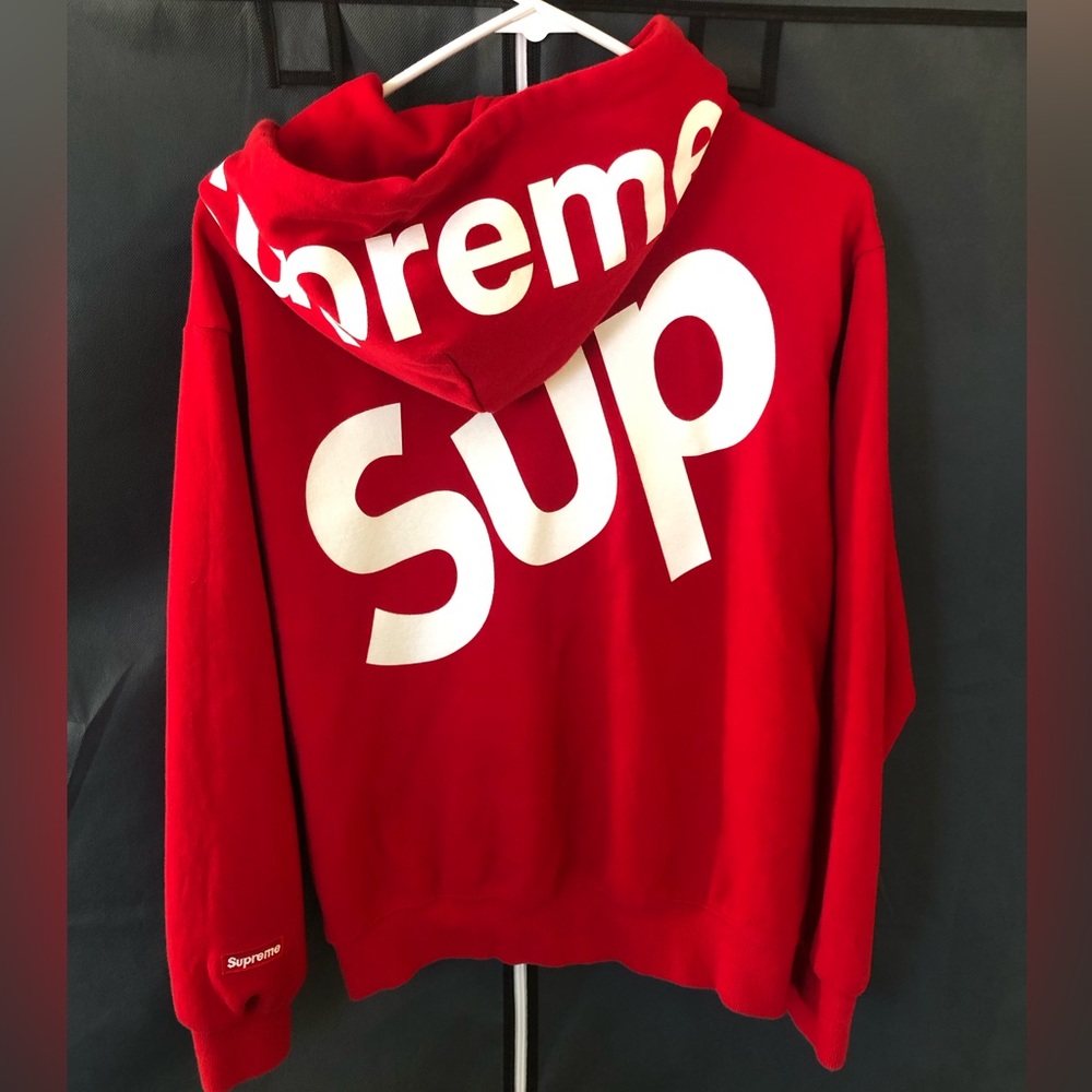 Supreme medium size red
